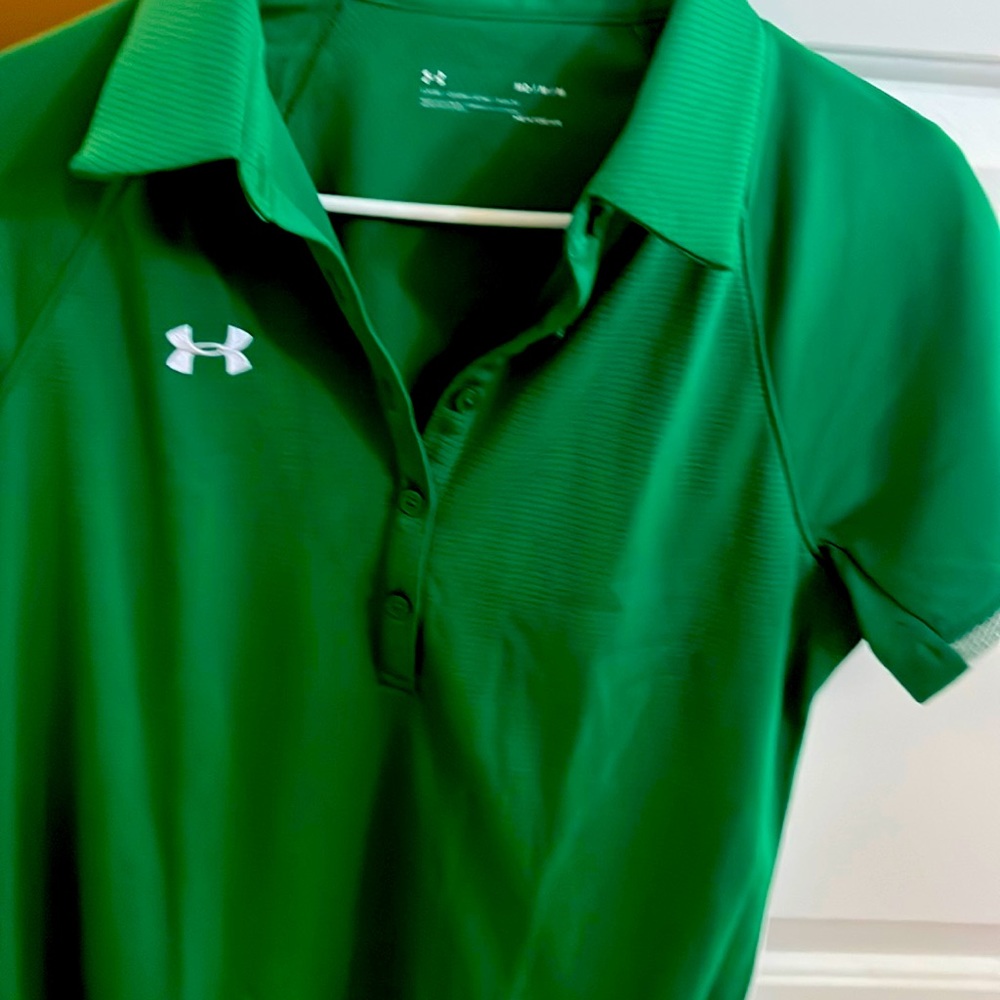 Under armour shirt never worn